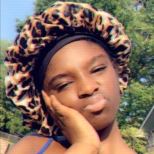 Meet your Posher, Veonsha